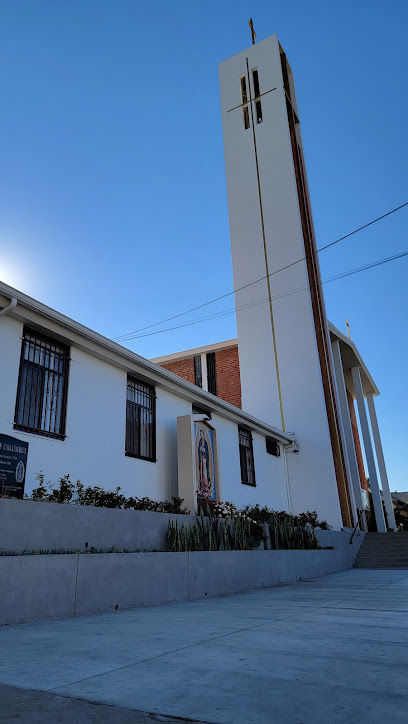 Our Lady of Loretto Catholic Church - Iglesia Catolica de Nuestra Sra. de Loretto, este de Los Ángeles