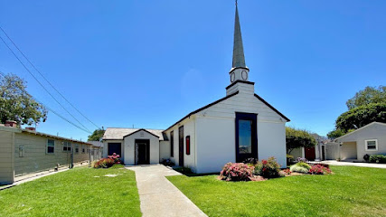 Iglesia Universal, Salinas