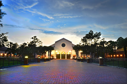 Basílica del Santuario Nacional de María, Reina del Universo